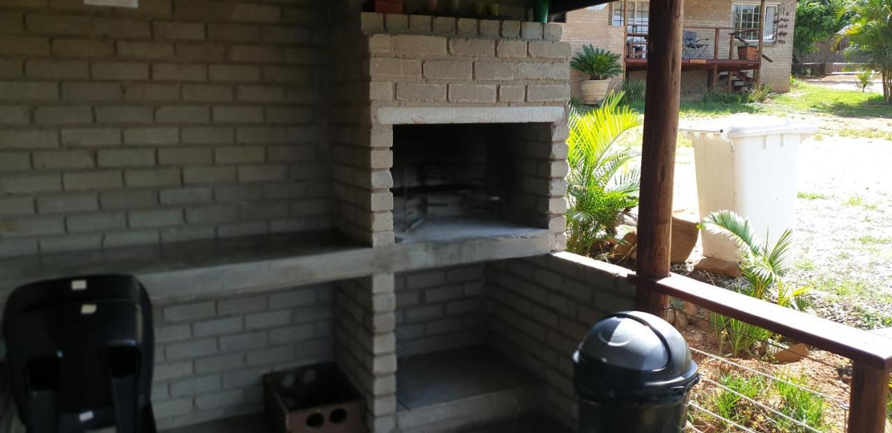 Numbi Hills Self-Catering Villa Hazyview Buitenkant foto